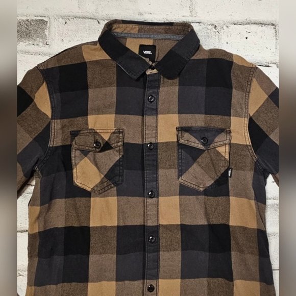 Vans Black and Tan Plaid Casual Button Down Shirt - Picture 5 of 7